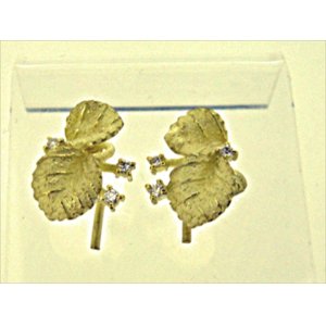 Photo: K18YG DIA EARRING