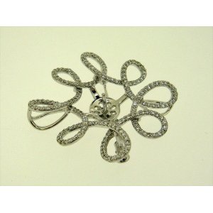 Photo: K18WG DIA BROOCH