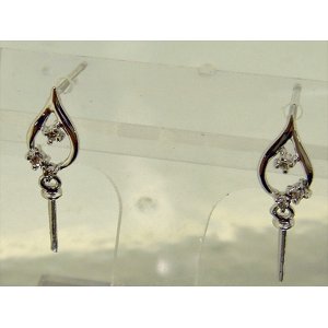 Photo: K18WG　DIA  EARRING