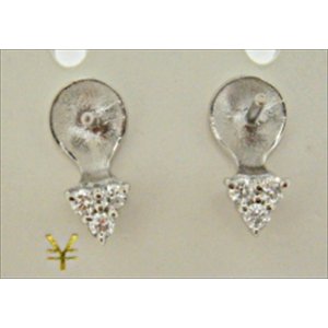 Photo: K18WG　DIA  EARRING