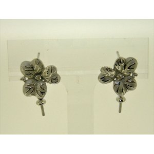 Photo: K18WG DIA EARRING